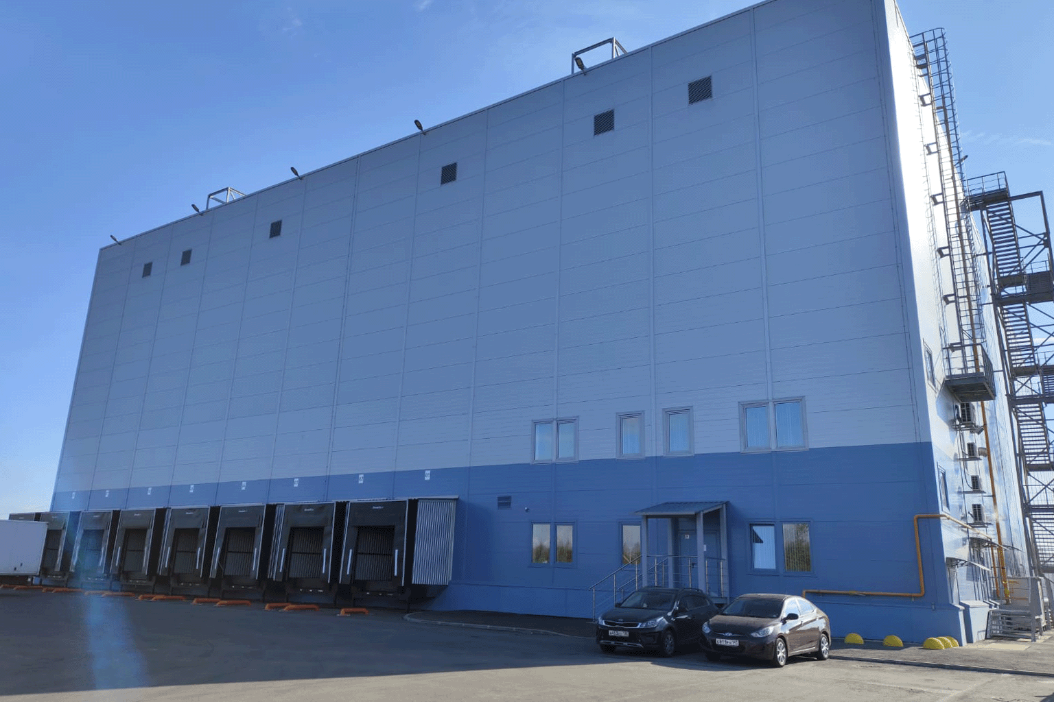 Оснащение перегрузочной зоны логистического терминала