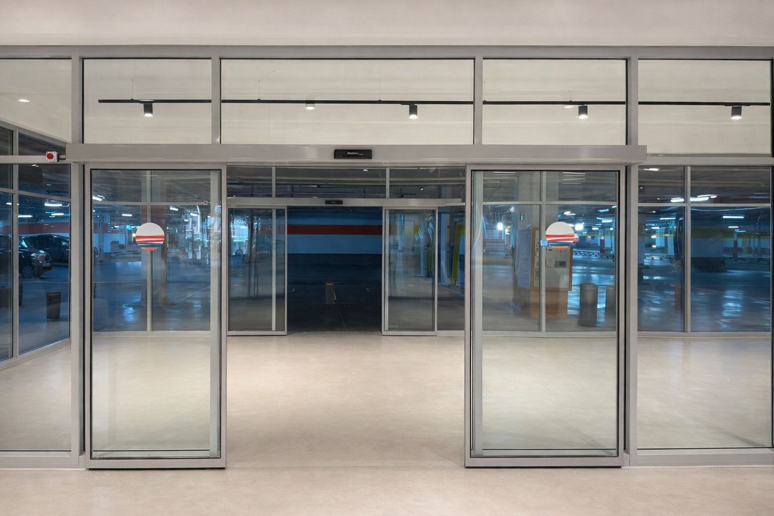 Автоматические двери для ТРЦ