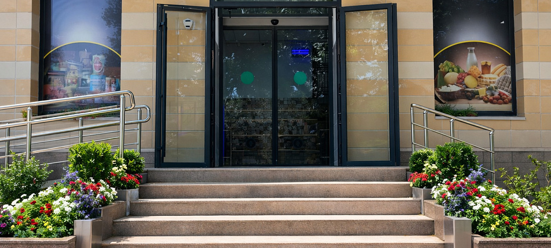 Автоматические раздвижные двери для магазина: современное решение для бизнеса