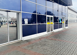 Автоматические раздвижные двери для аэропорта
