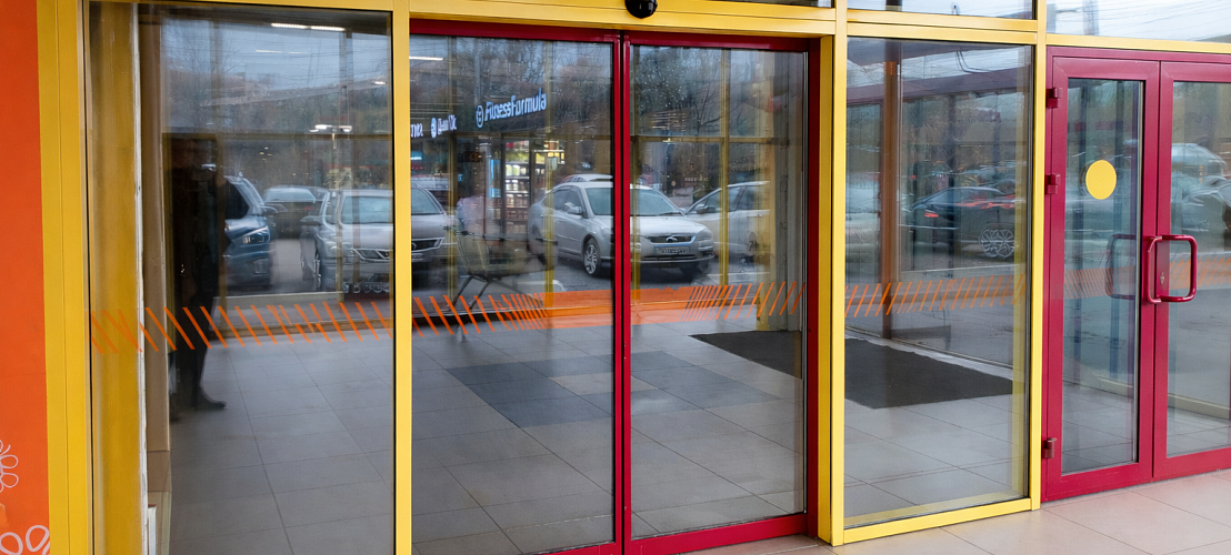 Проект установки автоматических раздвижных дверей: обзор реализованных объектов